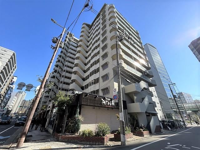 4LDK apartment in Nishi Ward, Osaka - Photo 1