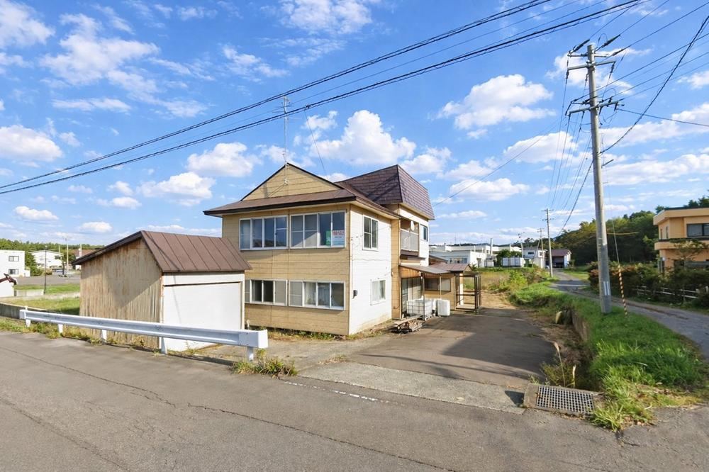 Spacious Land with Mountain Views - Photo 1