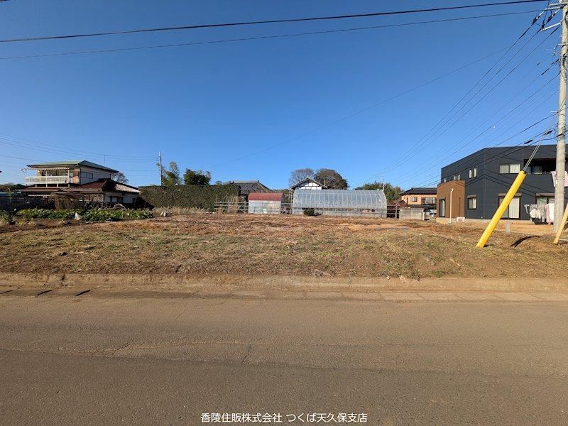 Corner Lot Land in Yamaki - Photo 1