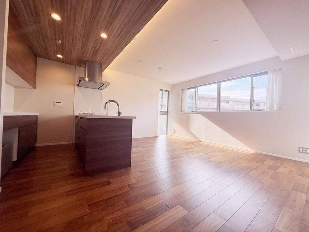 Brand New 3LDK Apartment in Arima - Photo 1