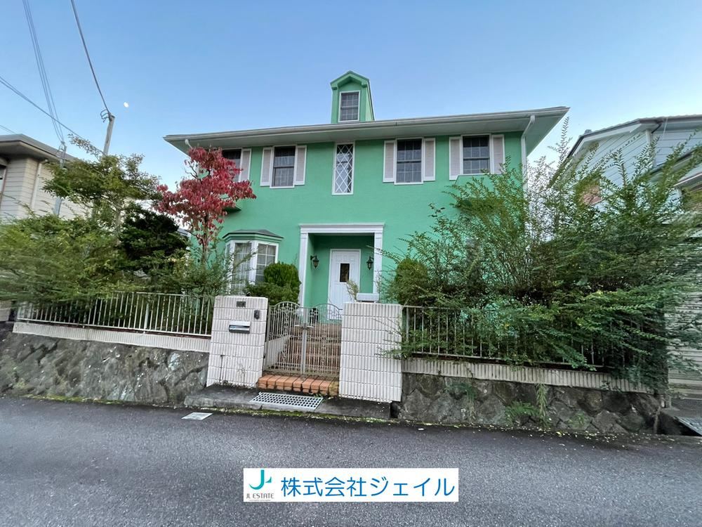 Spacious Family Home in Hanayama, Kobe - Photo 1