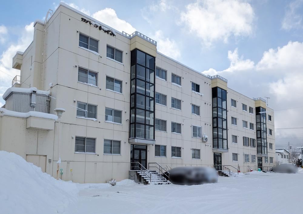 3DK apartment in Asahikawa, Hokkaido - Photo 1