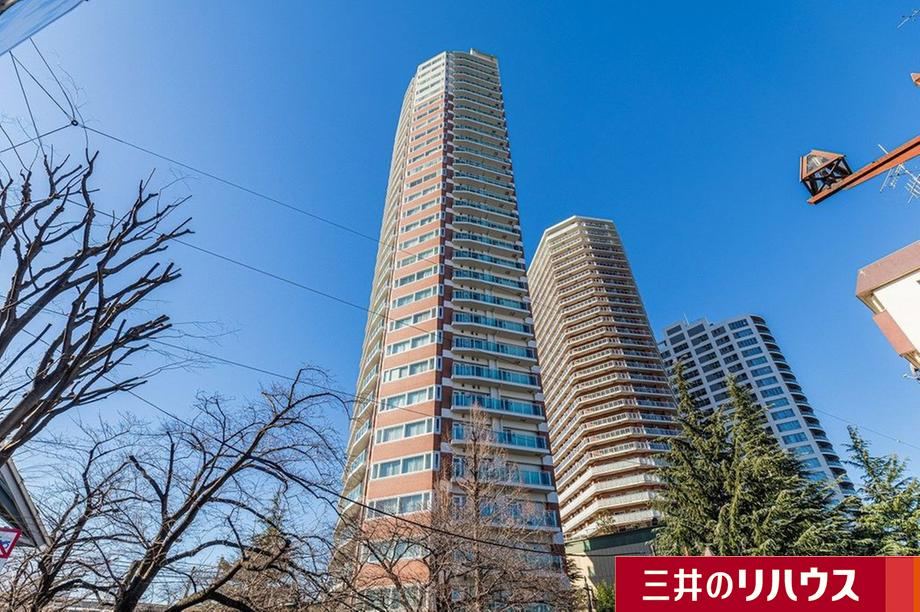 Spacious 2LDK Apartment in Higashi-Nakano - Photo 1