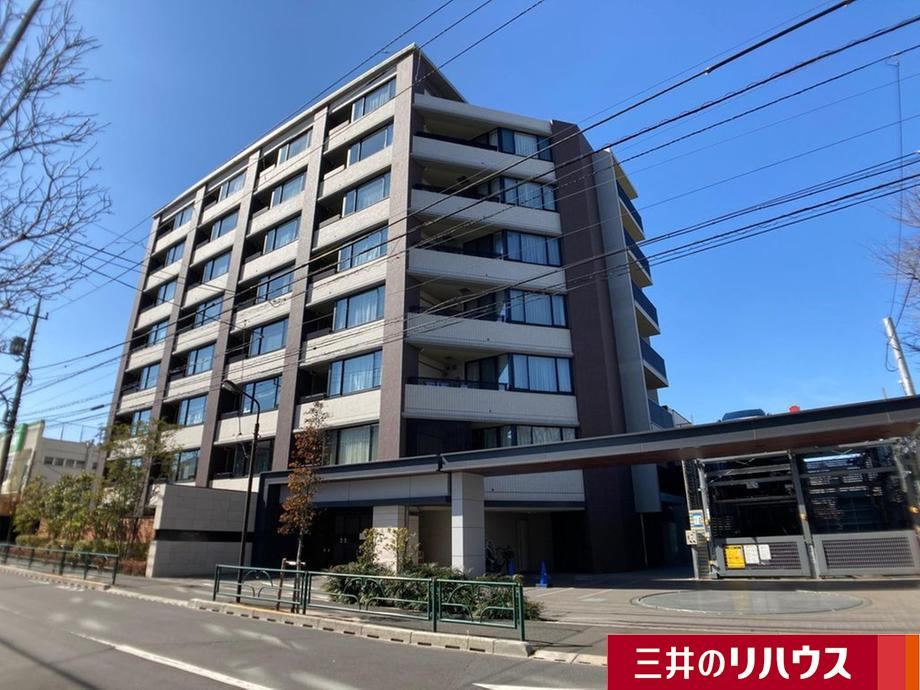 Spacious 4LDK Apartment in Tachinocho - Photo 1