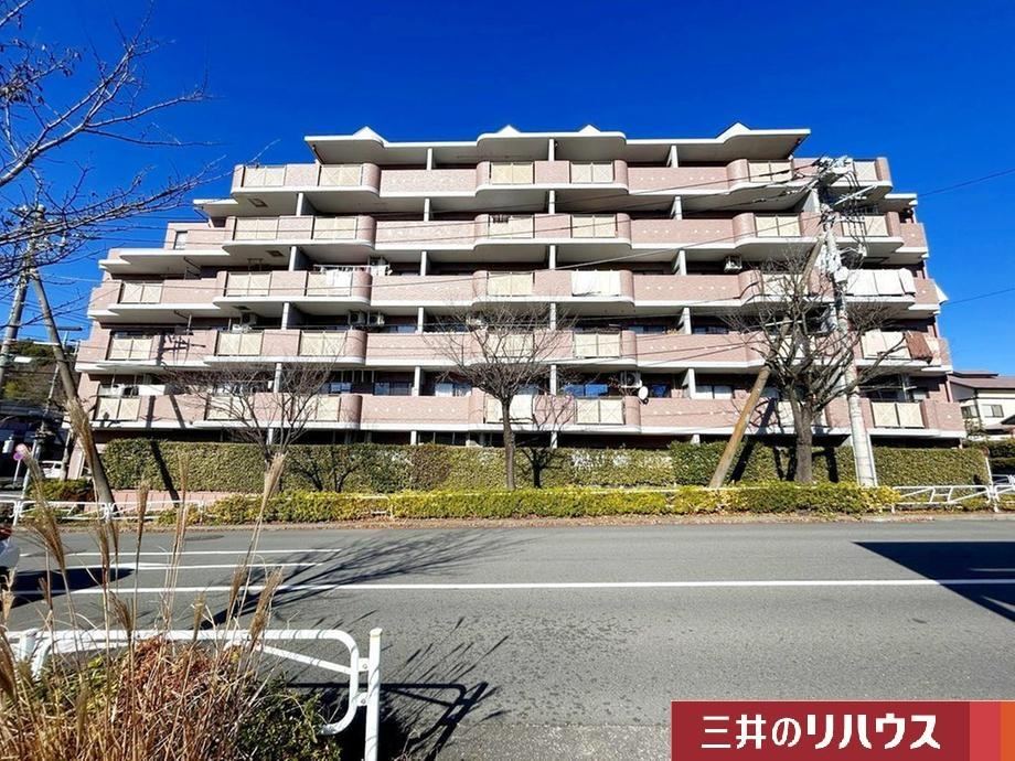 Renovated 3LDK Apartment in Minami-Ozawa - Photo 1