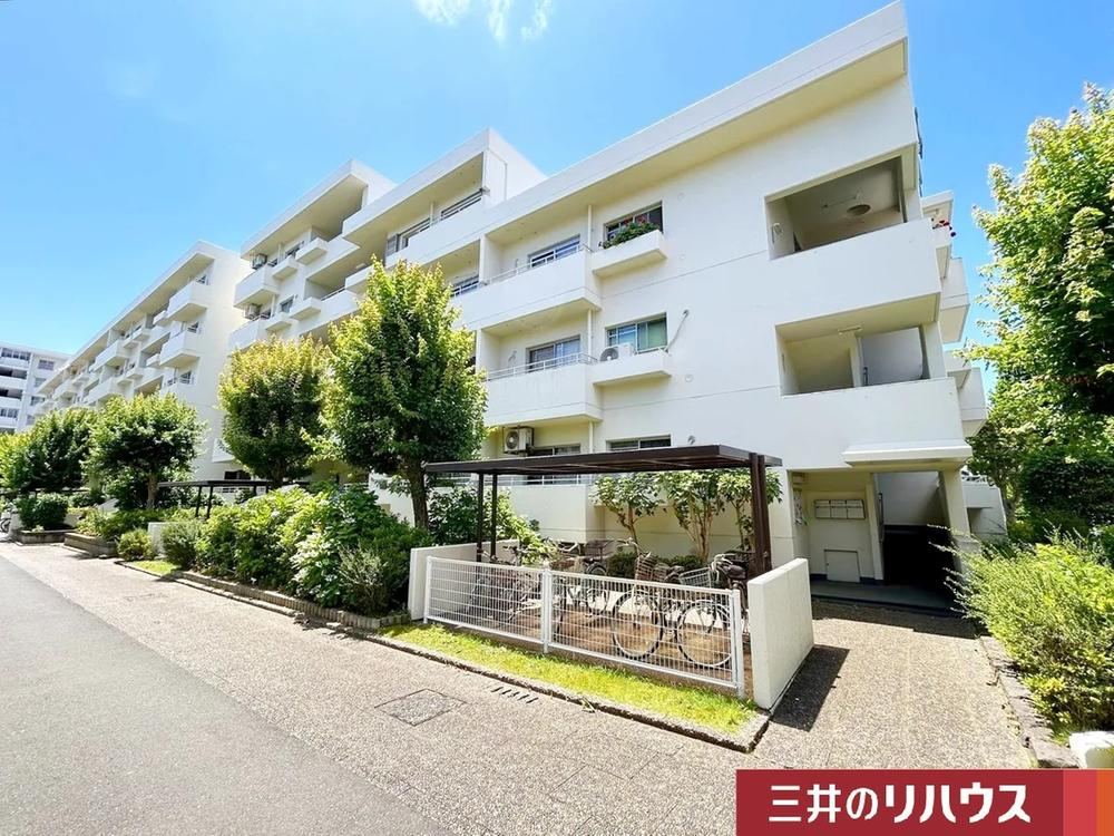 Spacious 4LDK Apartment in Namiki Chuo - Photo 1