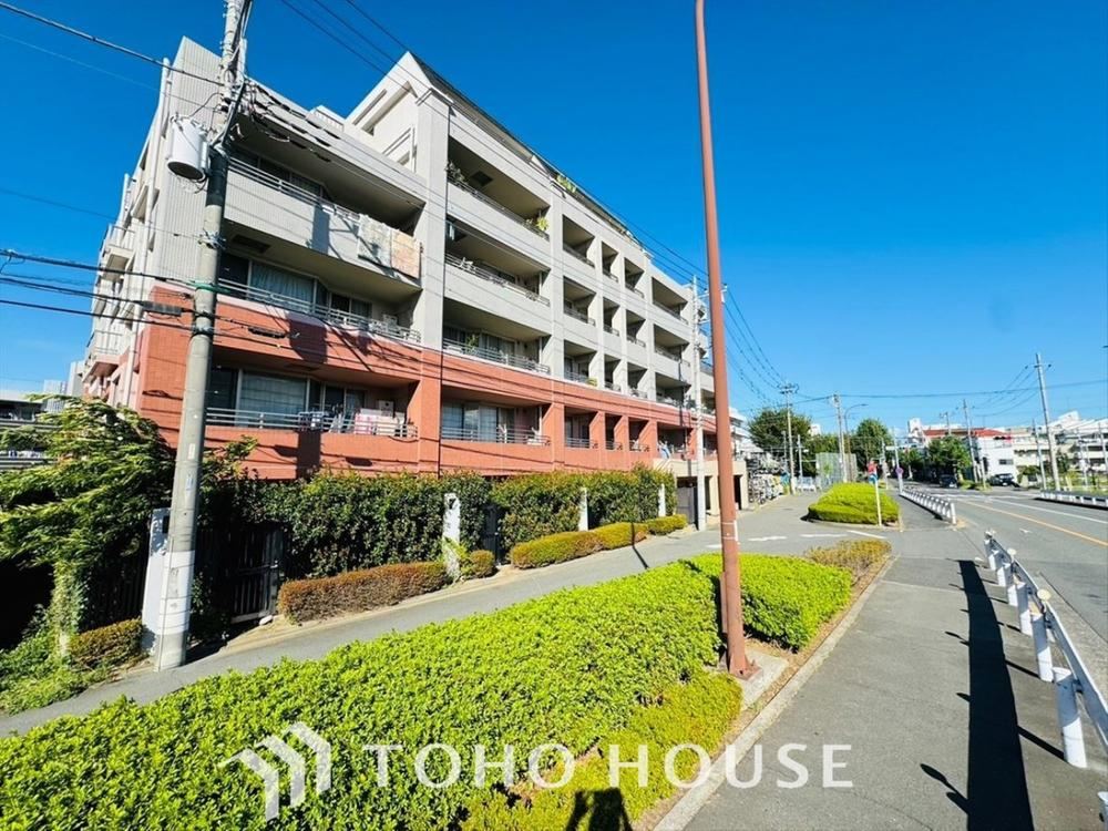 Fully Renovated 3LDK Apartment in Koyanagicho, Fuchu - Photo 1