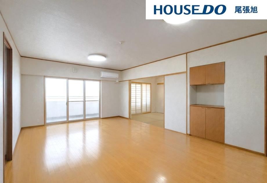 4LDK apartment in Owariasahi, Aichi - Photo 1