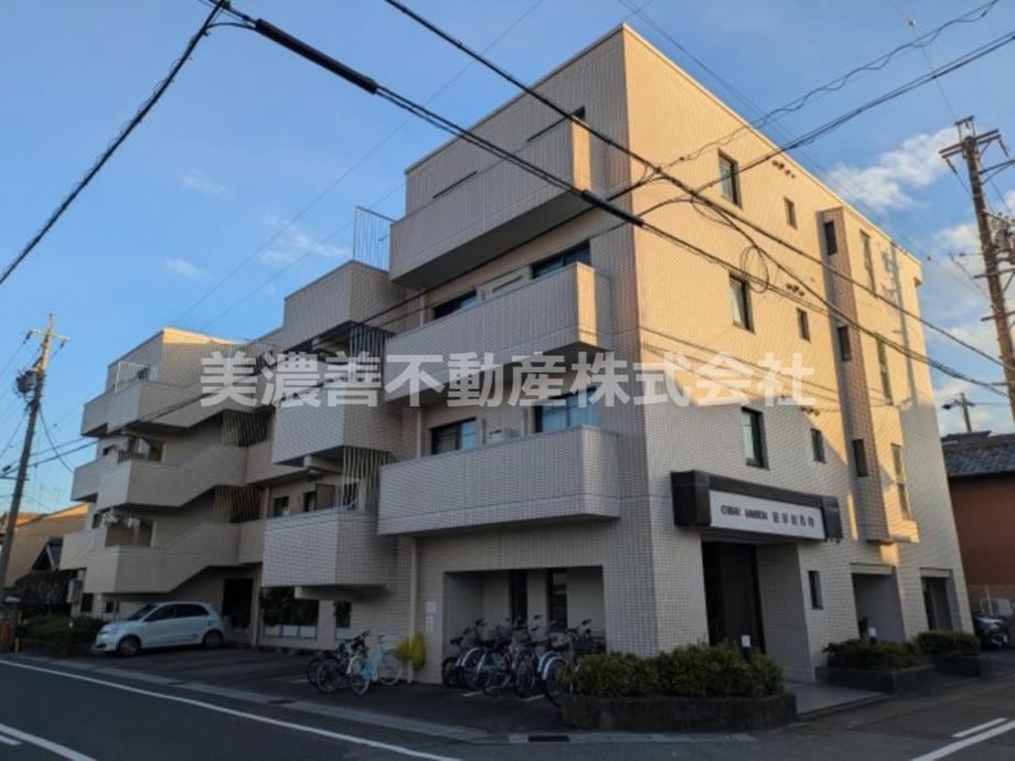 3LDK apartment in Gifu, Gifu - Photo 1