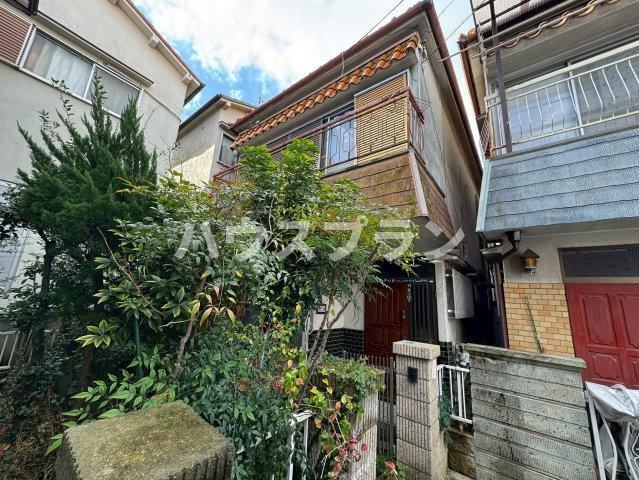 Lovely 4DK House with Garden in Popular Neyagawa Area - Photo 1
