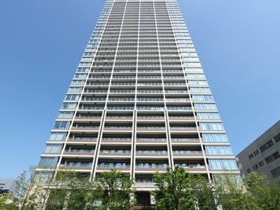 3LDK apartment in Minato Ward, Tokyo - Photo 1