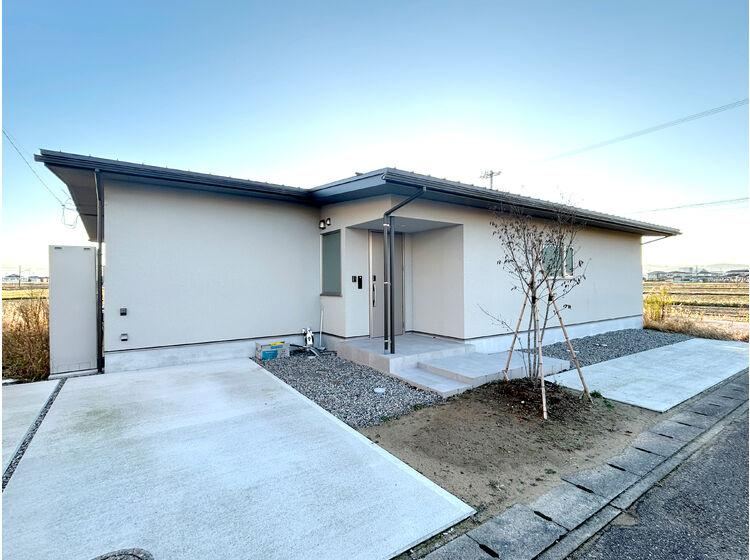 Modern 2LDK House Near Mitsui Outlet Park - Photo 1