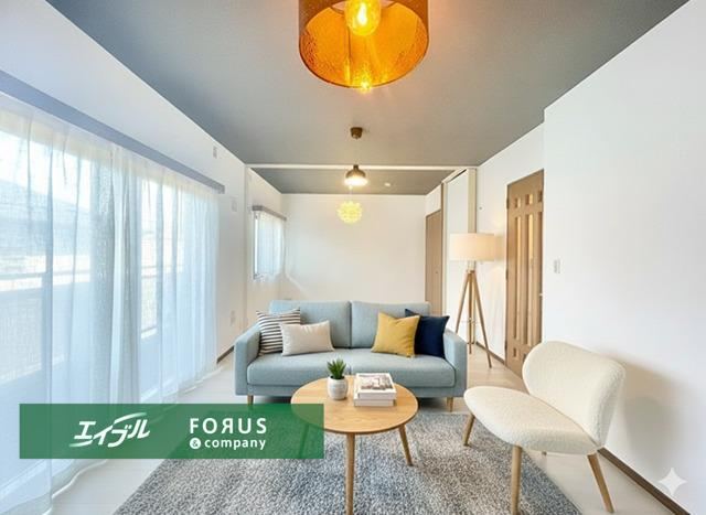 2LDK apartment in Toyonaka, Osaka - Photo 1