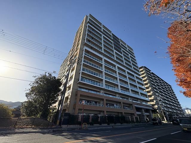3LDK apartment in Otsu, Shiga - Photo 1