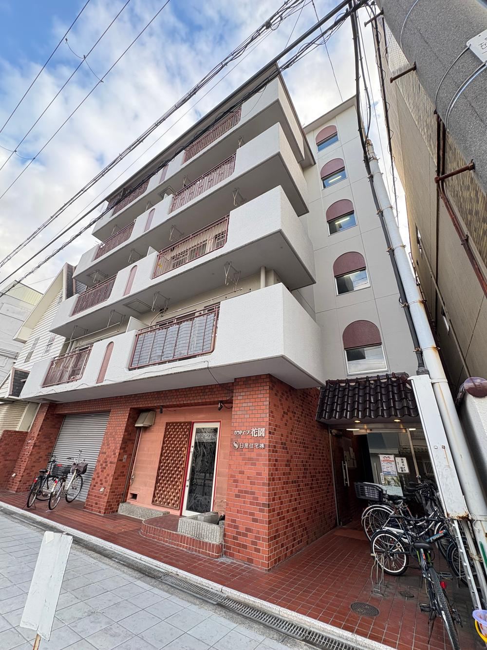 1LDK apartment in Nishinari Ward, Osaka - Photo 1