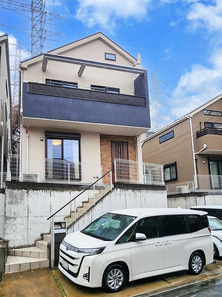 Modern 4LDK Detached House with IoT Features in Ozone-dai - Photo 1
