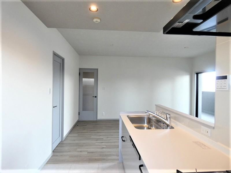 3LDK apartment in Minami Ward, Hiroshima - Photo 1
