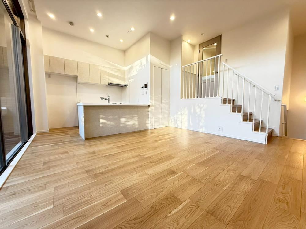 Newly Renovated Apartment with Vortex Group Benefits - Photo 1
