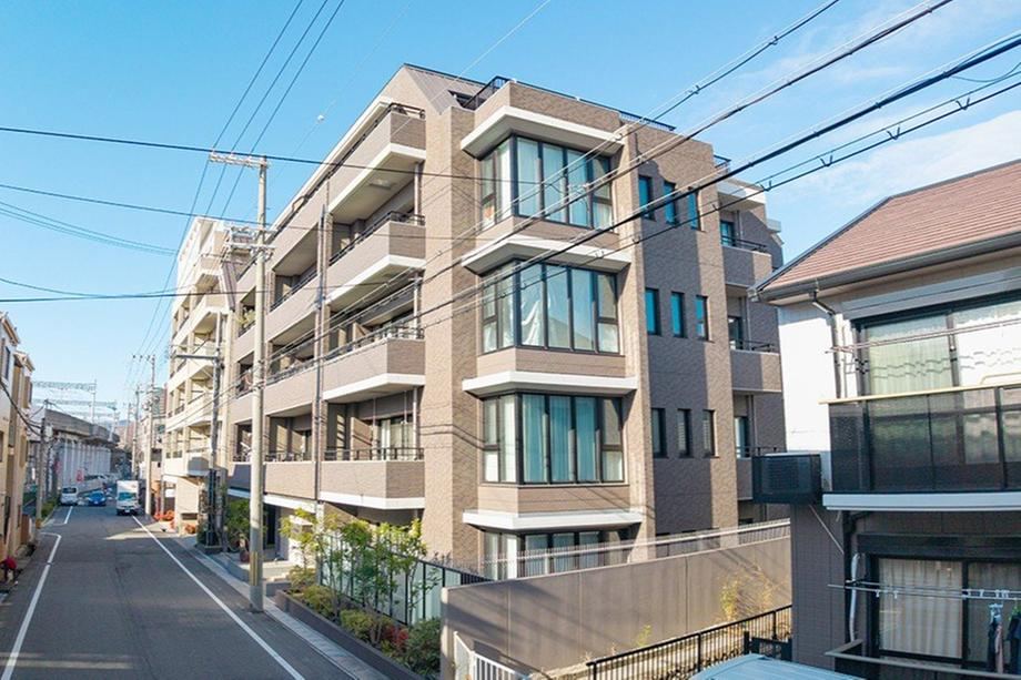 3LDK apartment in Higashinada Ward, Kobe, Hyogo - Photo 1