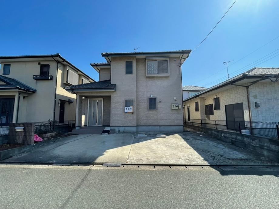 Renovated 4LDK Home in Higashi-Oda - Photo 1