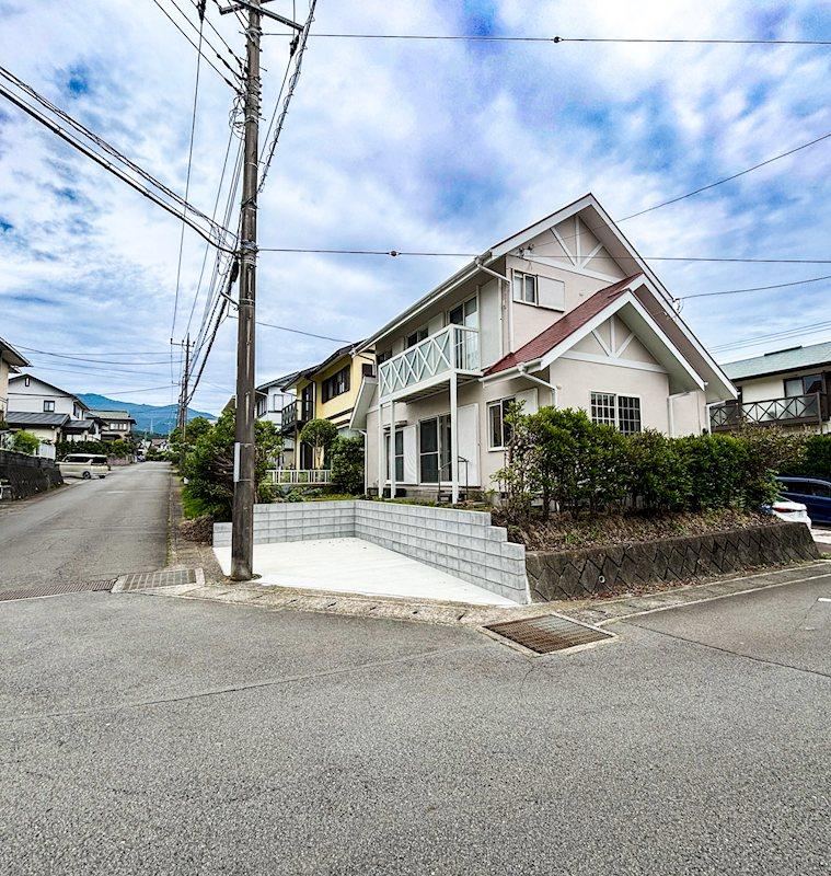 Renovated 4LDK in Quiet Chifuku-ga-oka - Photo 1