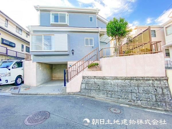 Dream Home with Parking Space and Renovations in Yokohama - Photo 1