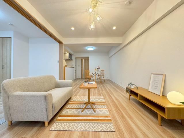 Renovated 2LDK Apartment in Musashi-Urawa - Photo 1