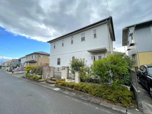 Custom-Built 4LDK House in Yamatezaka - Photo 1