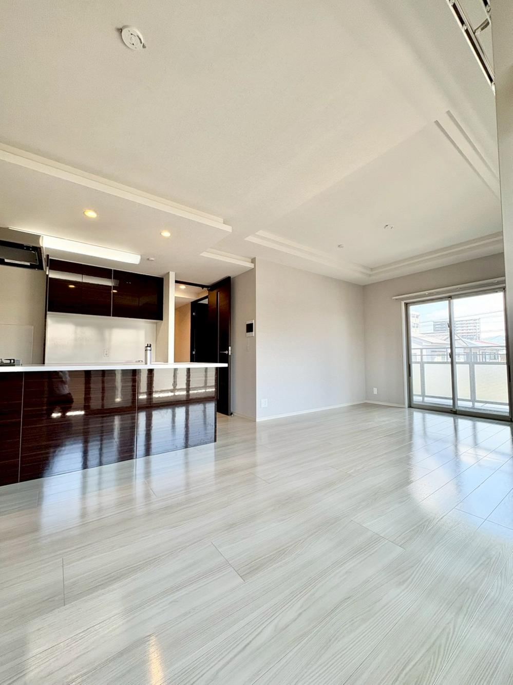 3LDK apartment in Kokuraminami Ward, Kitakyushu, Fukuoka - Photo 1