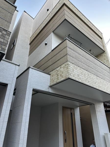 Modern 4LDK House in Hinata-cho - Photo 1