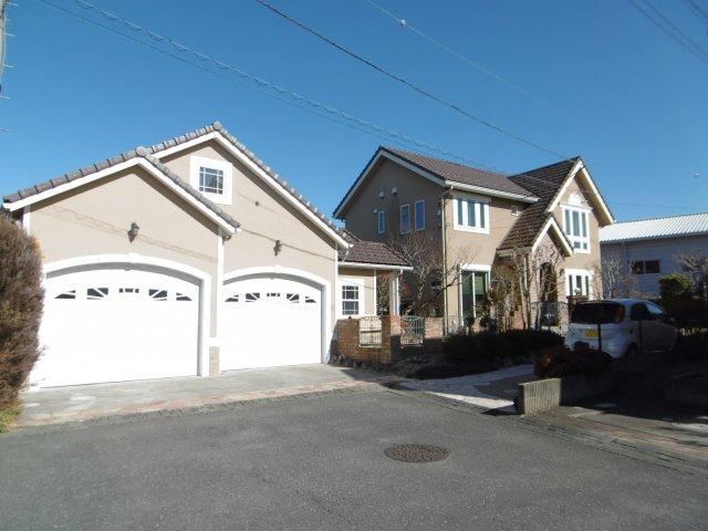 Spacious 3LDK Home with Central Air in Tsukuba - Photo 1