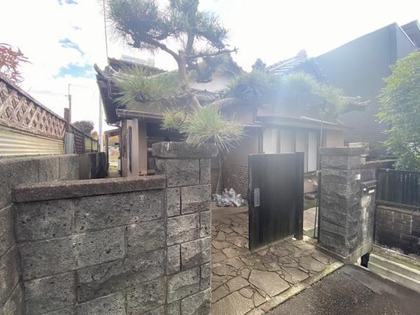 Spacious 4LDK Near Gendouji Station - Photo 1