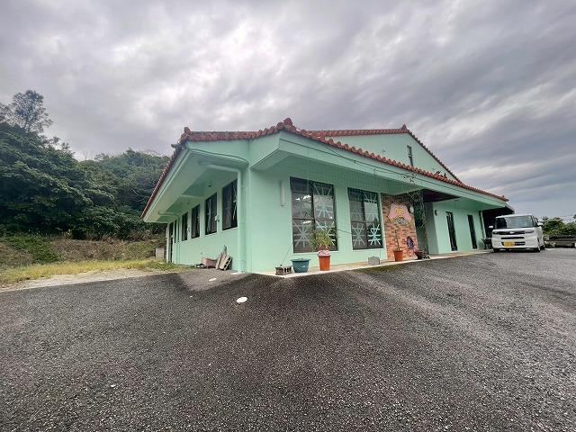 Spacious 7DK Detached House in Nago City - Photo 1