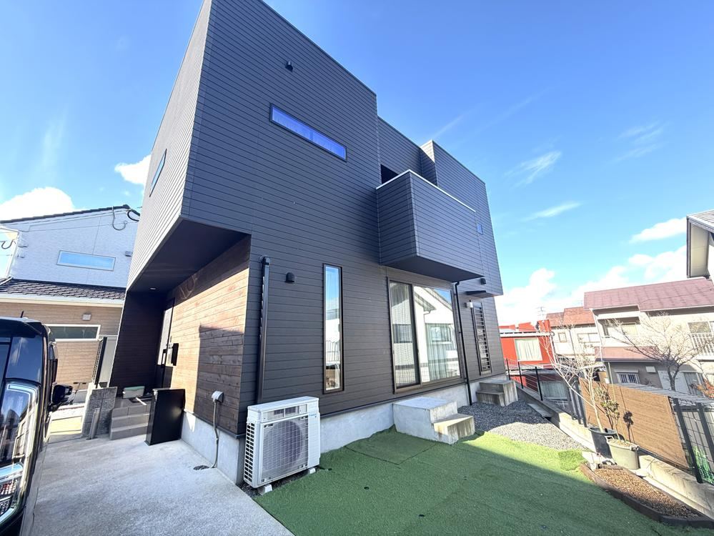 Modern 3LDK House with Island Kitchen in Maebara, Itoshima - Photo 1