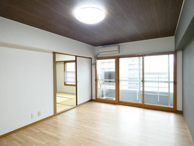 3DK apartment in Naka Ward, Hiroshima - Photo 1