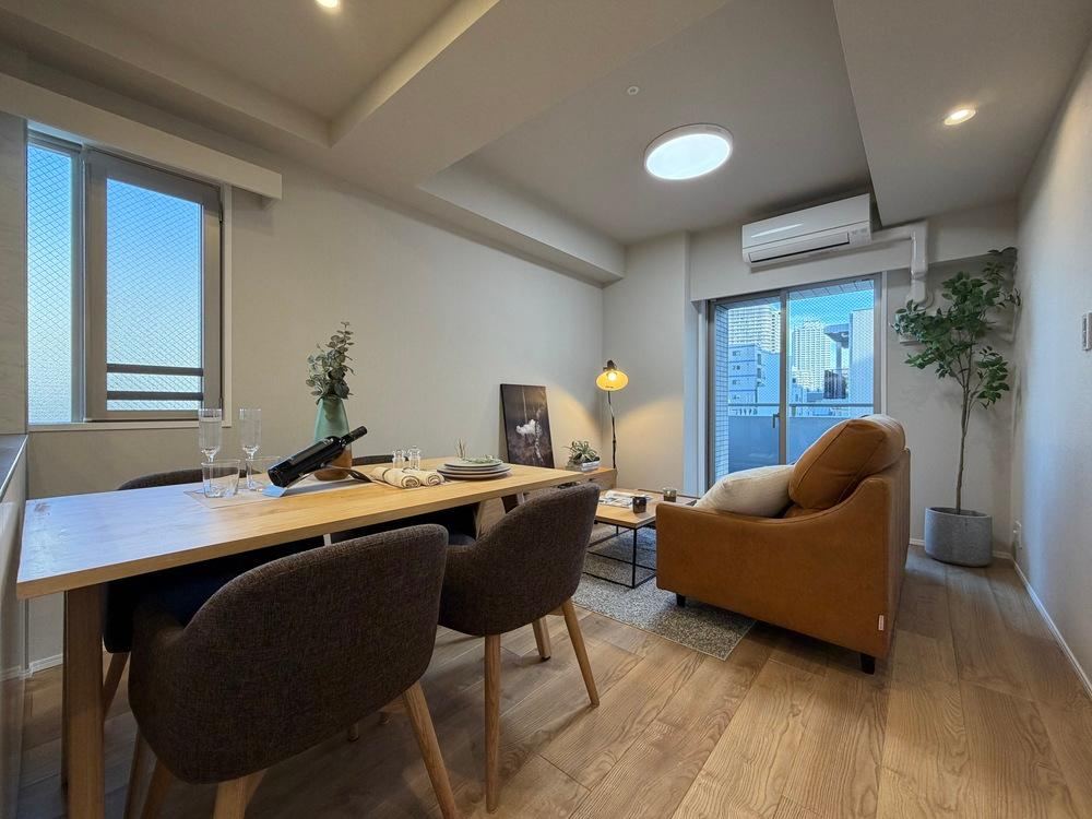 2LDK+S apartment in Chuo Ward, Tokyo - Photo 1