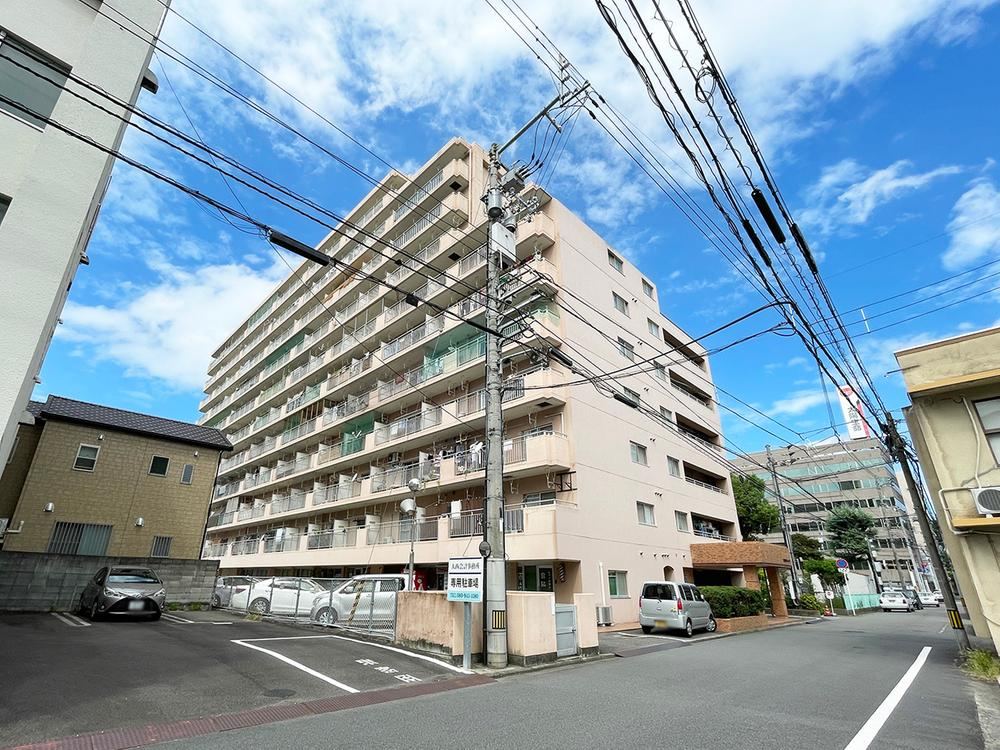 3DK apartment in Matsuyama, Ehime - Photo 1