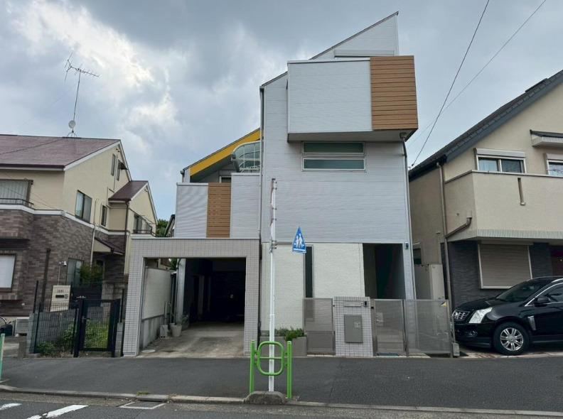 Convenient 3LDK+2S Detached House Near Izumi Tamagawa Station - Photo 1