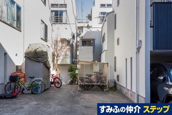Stylish 3LDK House in Wakabayashi with Easy Access - Photo 1