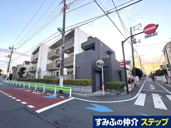 Spacious 3LDK Apartment Near Iogi Station - Photo 1