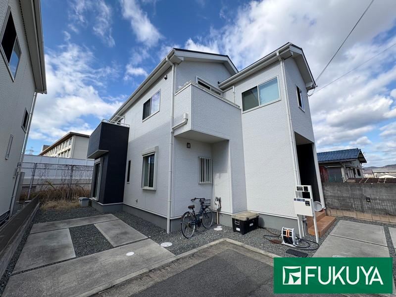 Bright 4LDK House in Umei 2 - Photo 1