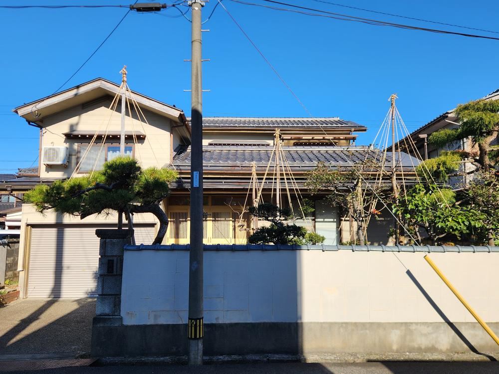 Spacious 7DK House Near Shin-Tsu Station - Photo 1