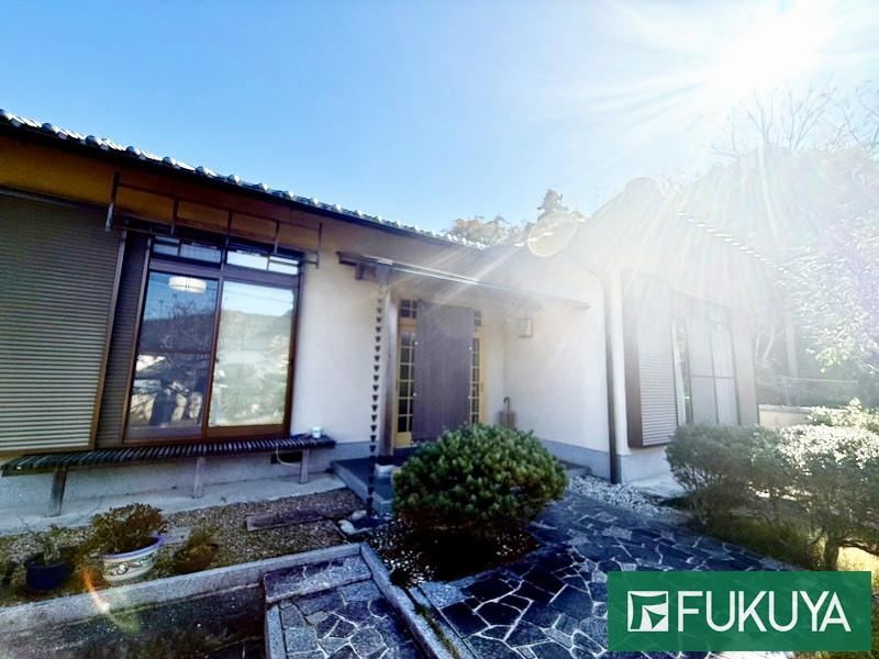 Charming 4LDK Bungalow in Nose - Photo 1