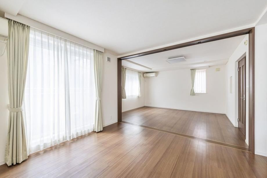 Stylish 4LDK House in Shinjuku - Photo 1