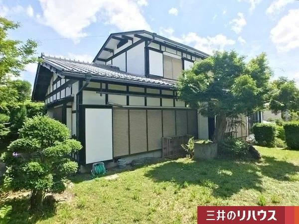 Spacious 7LDK House with Large Land in Uzumasa - Photo 1