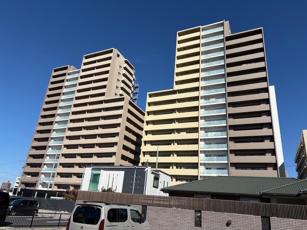 4LDK apartment in Anjo, Aichi - Photo 1