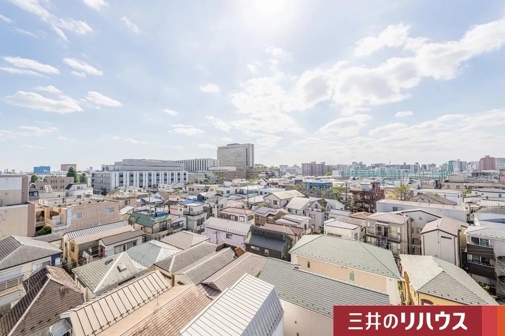 Modern 2LDK Apartment in Kamijūjō - Photo 1