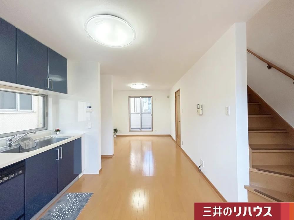 Modern 3LDK House in Ueno-dori - Photo 1