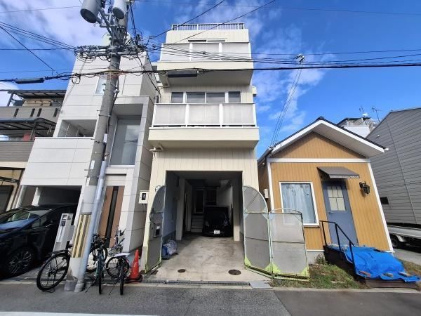 Sunny 1LDK House in Taisho, Osaka - Photo 1