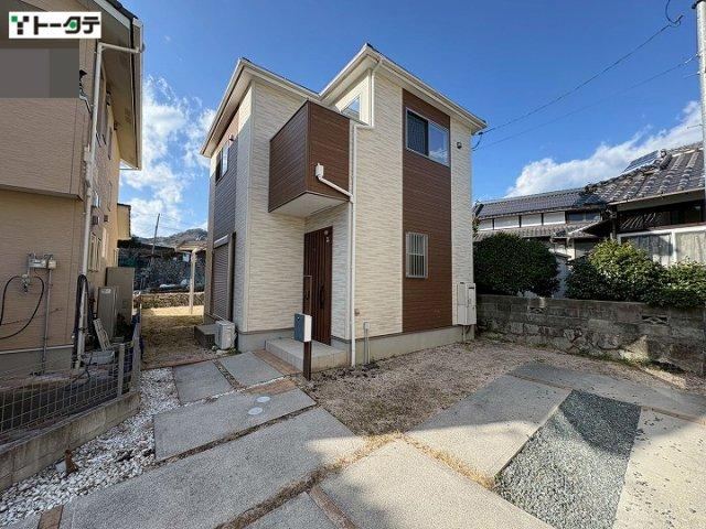 4LDK house in Aki Ward, Hiroshima - Photo 1